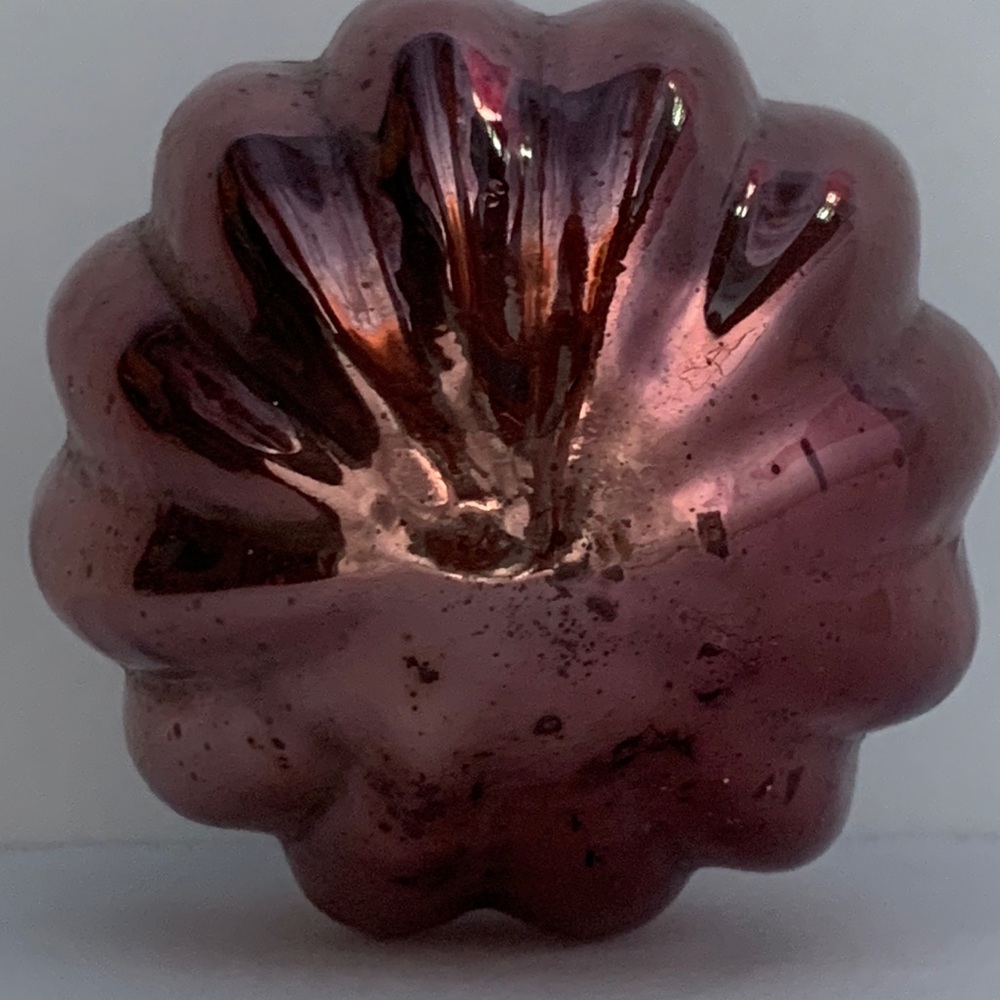 Kugel Round Ribbed Copper Vintage Ornament - Picture 4 of 4